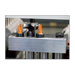 Серия CMT334. Сверлильный редуктор с тремя шпинделями